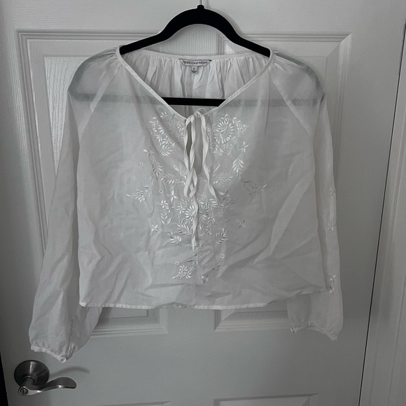 Rebecca Minkoff | White embroidered popover cropped blouse size large - Picture 1 of 3